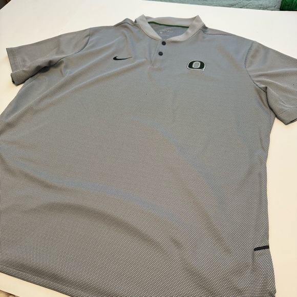 NIKE Men’s Dri Fit Polo Golf Short Collar Grey XL Oregon Ducks - Picture 3 of 5
